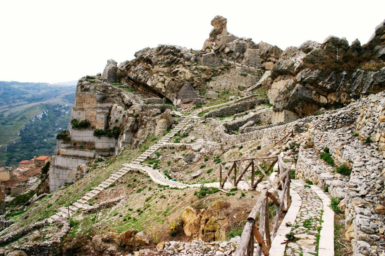 Vila Casa Della Nonna Caltavuturo Exteriér fotografie